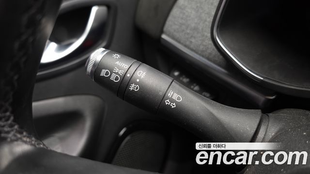 Renault Korea Zoe Intens Eco 2021 — фото 32