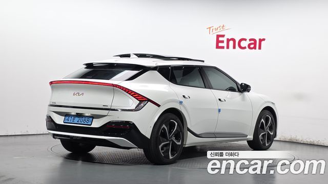 Kia EV6 Long Range 4WD GT Line 2024 — фото 2