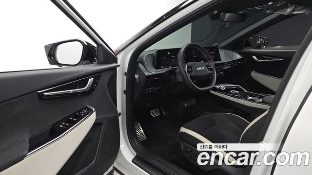 Kia EV6 Long Range 4WD GT Line 2024 — фото 10