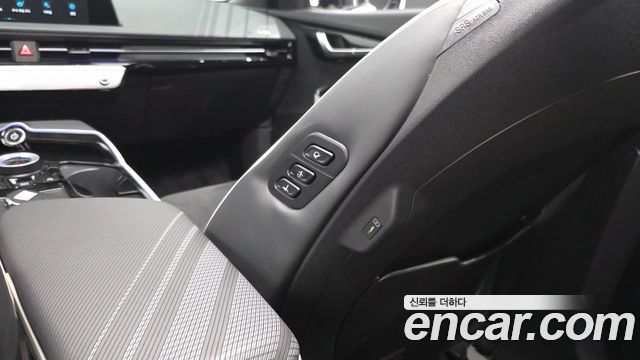 Kia EV6 Long Range 4WD GT Line 2024 — фото 27