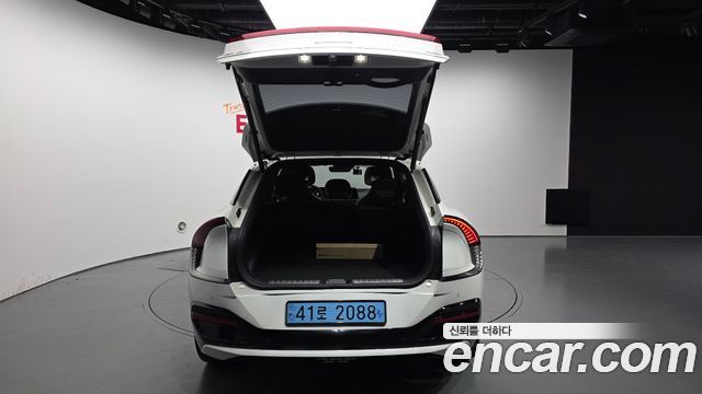 Kia EV6 Long Range 4WD GT Line 2024 — фото 29