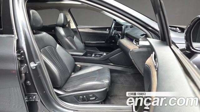 Kia K5 (III) 2.0 Signature 2020 — фото 11