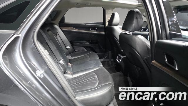 Kia K5 (III) 2.0 Signature 2020 — фото 12
