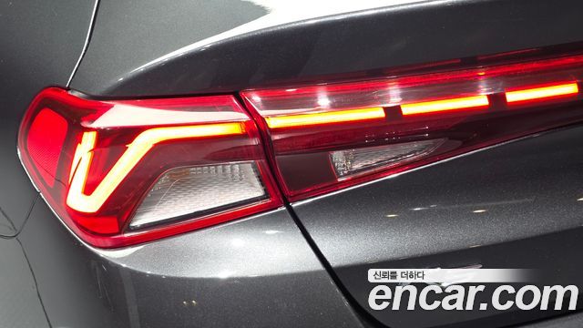 Kia K5 (III) 2.0 Signature 2020 — фото 23