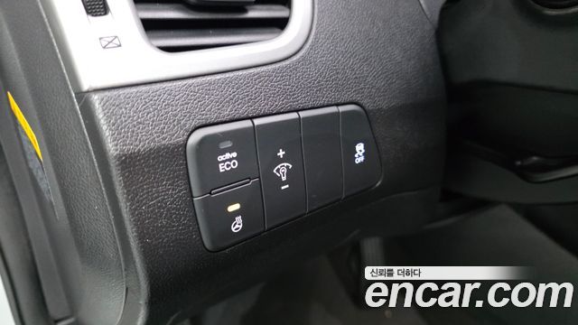 Hyundai Avante 1.6 GDi Modern Standard 2015 — фото 27