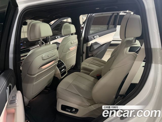 BMW X7 (G07) xDrive 40i M Sport 6STR 2025 — фото 17