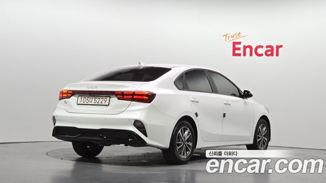 Kia K3 (II) 1.6 Prestige 2022 — фото 2