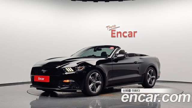 Ford Mustang Convertible