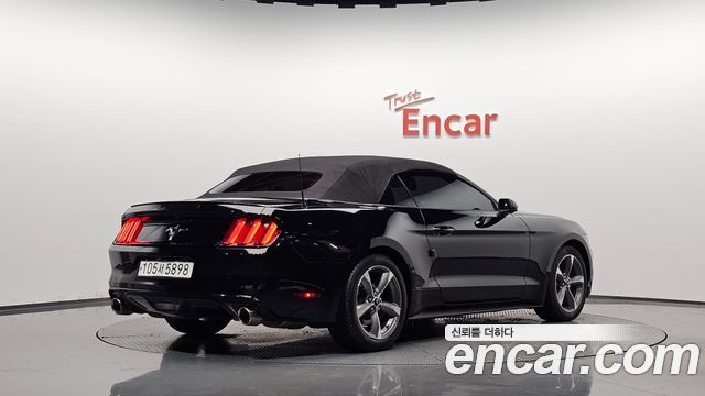 Ford Mustang Convertible 2016 — фото 20