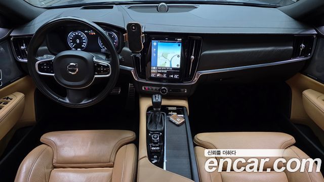 Volvo V90 Cross Country D5 PRO AWD 2018 — фото 7