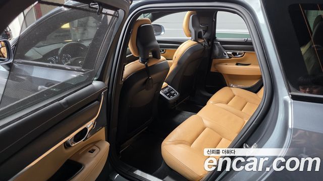 Volvo V90 Cross Country D5 PRO AWD 2018 — фото 11