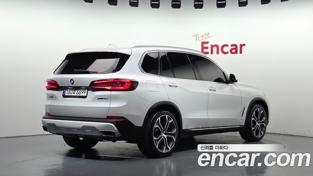BMW X5 (G05) xDrive 40i xLine 2022 — фото 2