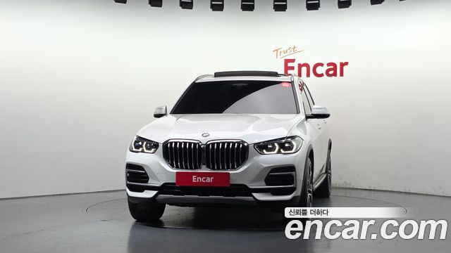 BMW X5 (G05) xDrive 40i xLine 2022 — фото 3
