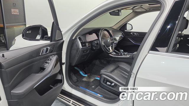 BMW X5 (G05) xDrive 40i xLine 2022 — фото 10