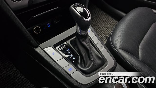 Hyundai Avante (AD) 1.6 GDI Value Plus 2017 — фото 9