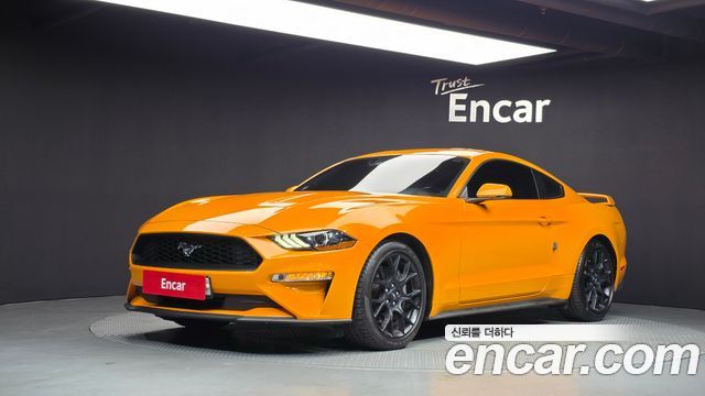 Ford Mustang Coupe