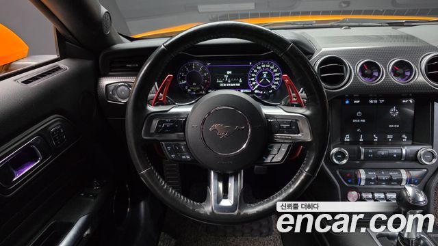 Ford Mustang Coupe 2019 — фото 13
