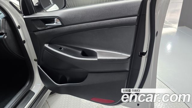 Hyundai Tucson Diesel 2.0 2WD Modern 2019 — фото 24