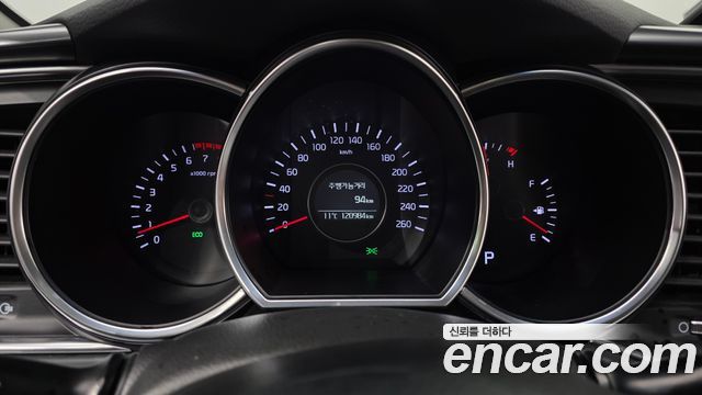 Kia K5 Luxury Standard 2014 — фото 8