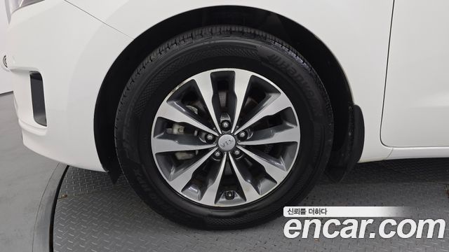 Kia Carnival 11-seater Prestige 2016 — фото 5