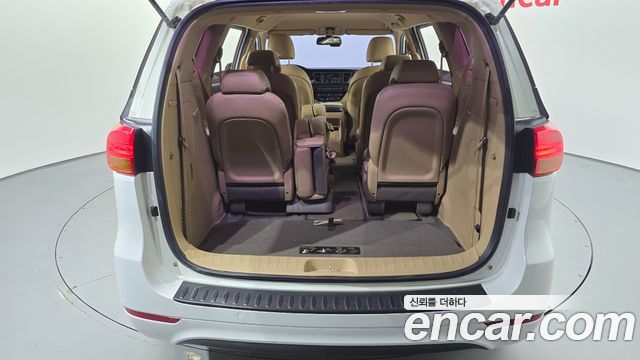 Kia Carnival 11-seater Prestige 2016 — фото 20