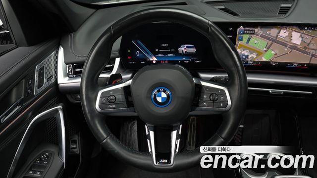 BMW iX1 (U11) xDrive 30 M Sport 2023 — фото 13
