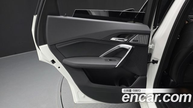 BMW iX1 (U11) xDrive 30 M Sport 2023 — фото 25