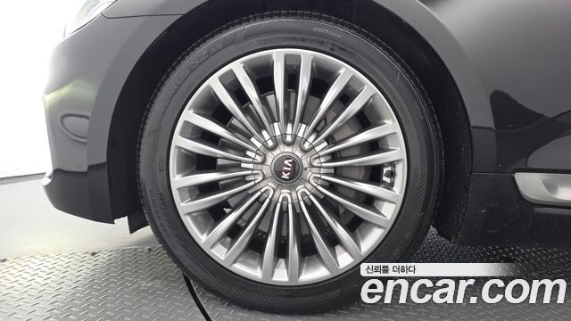 Kia K9 3.8 GDI AWD PlatinumⅡ 2019 — фото 5