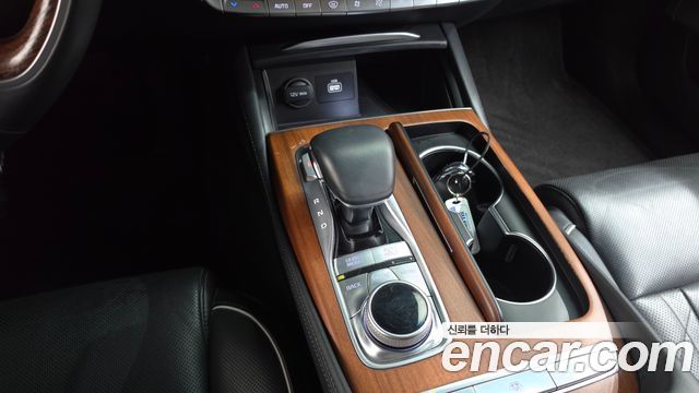 Kia K9 3.8 GDI AWD PlatinumⅡ 2019 — фото 9