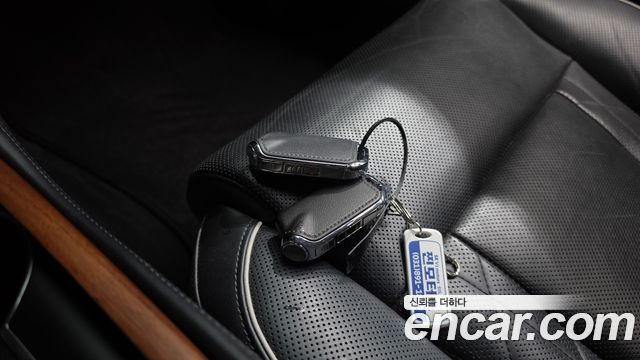 Kia K9 3.8 GDI AWD PlatinumⅡ 2019 — фото 15