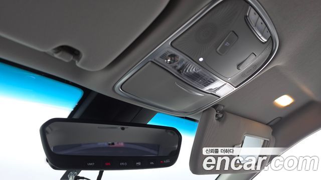 Kia K9 3.8 GDI AWD PlatinumⅡ 2019 — фото 20