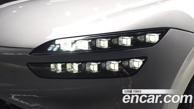 Genesis GV60 Standard AWD 2022 — фото 22