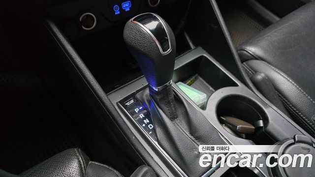 Hyundai Tucson Diesel 2.0 2WD Style 2016 — фото 9