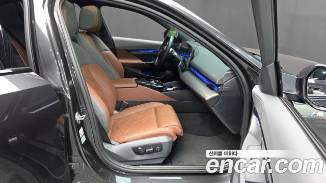 BMW 5 Series (G60) 530i xDrive M Sport 2024 — фото 26