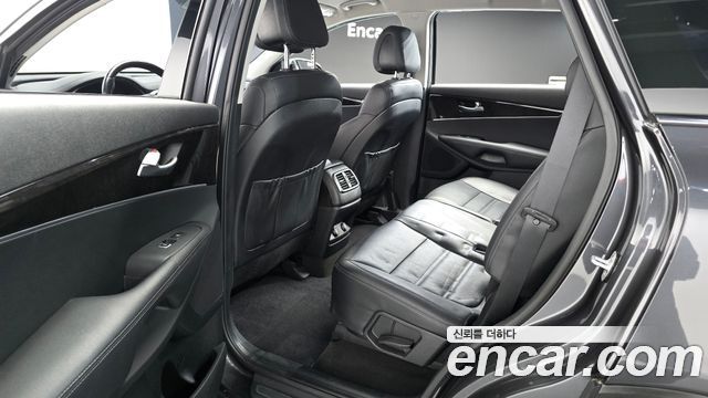 Kia Sorento Diesel 2.0 2WD Prestige 2017 — фото 11