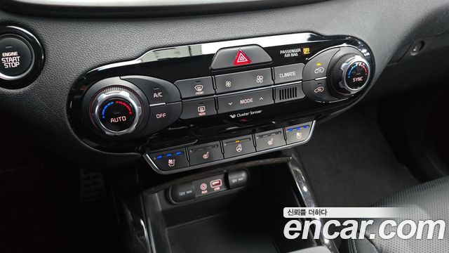 Kia Sorento Diesel 2.0 2WD Prestige 2017 — фото 15