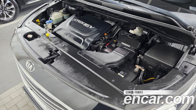 Kia Carnival 7-seater Hi-limousine VIP 2018 — фото 6