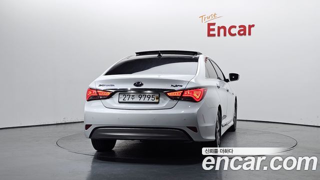 Hyundai Sonata Hybrid 2.0 Premium 2014 — фото 4