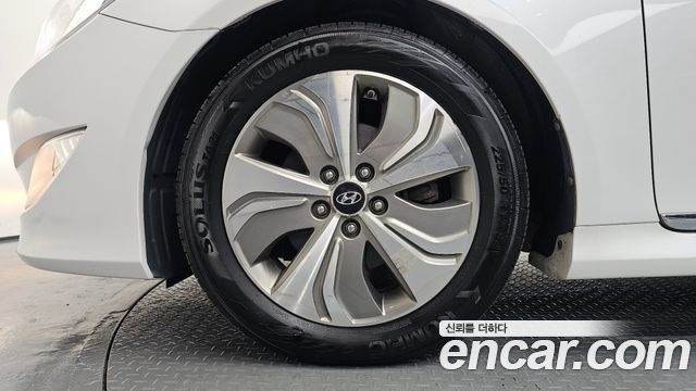 Hyundai Sonata Hybrid 2.0 Premium 2014 — фото 5
