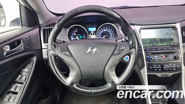 Hyundai Sonata Hybrid 2.0 Premium 2014 — фото 12