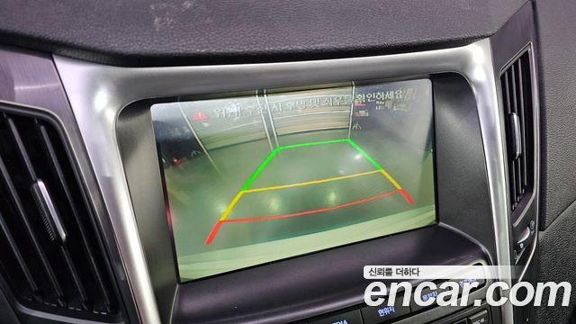 Hyundai Sonata Hybrid 2.0 Premium 2014 — фото 14