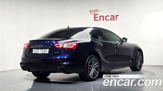 Maserati Ghibli 3.0 GranSport 3rd 2019 — фото 2