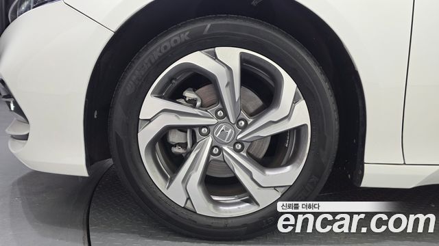 Honda Accord (X) 1.5 Turbo 2019 — фото 5