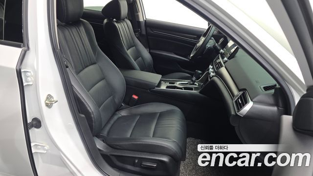 Honda Accord (X) 1.5 Turbo 2019 — фото 11