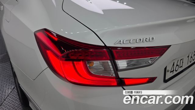 Honda Accord (X) 1.5 Turbo 2019 — фото 23