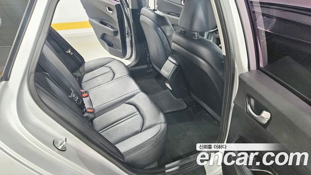 Kia K5 (II) LPI MX Prestige 2016 — фото 18