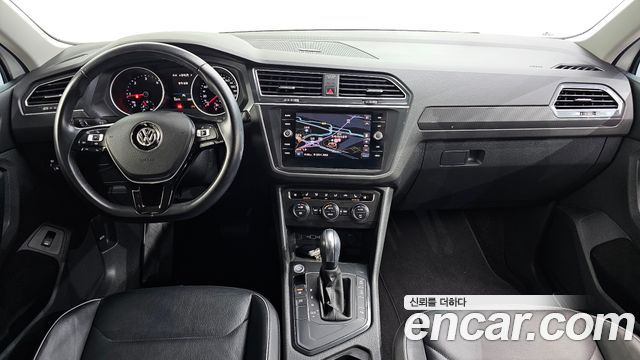Volkswagen Tiguan (II) 2.0 TDI Premium 2020 — фото 7