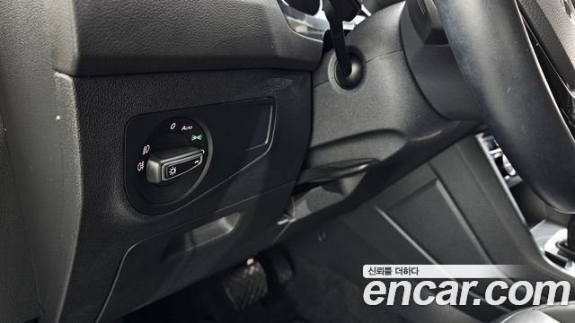 Volkswagen Tiguan (II) 2.0 TDI Premium 2020 — фото 13