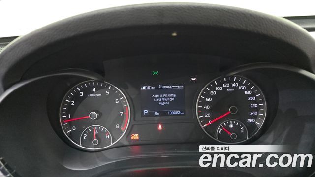 Kia K5 (II) 2.0 Prestige 2019 — фото 8