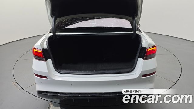 Kia K5 (II) 2.0 Prestige 2019 — фото 17